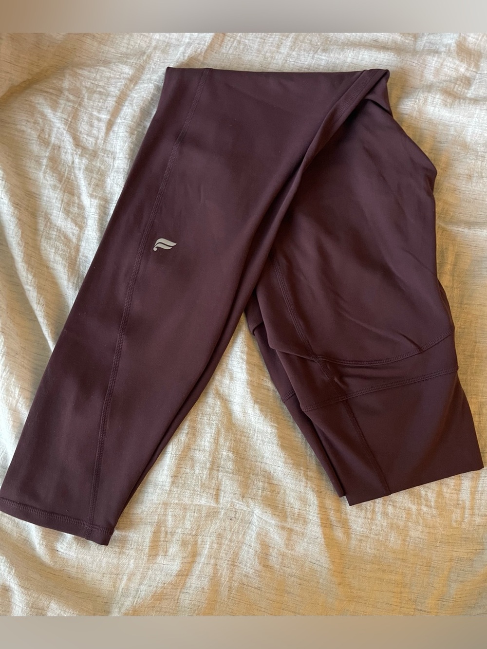 PureLuxe by Fabletics Women’s Leggings (L)
Color (Oxblood)